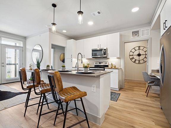 One Bedroom Den Floorplan