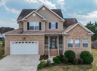 8704 Sunridge Dr, Ooltewah, TN 37363