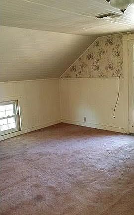 4th image of 303 Pine Street
