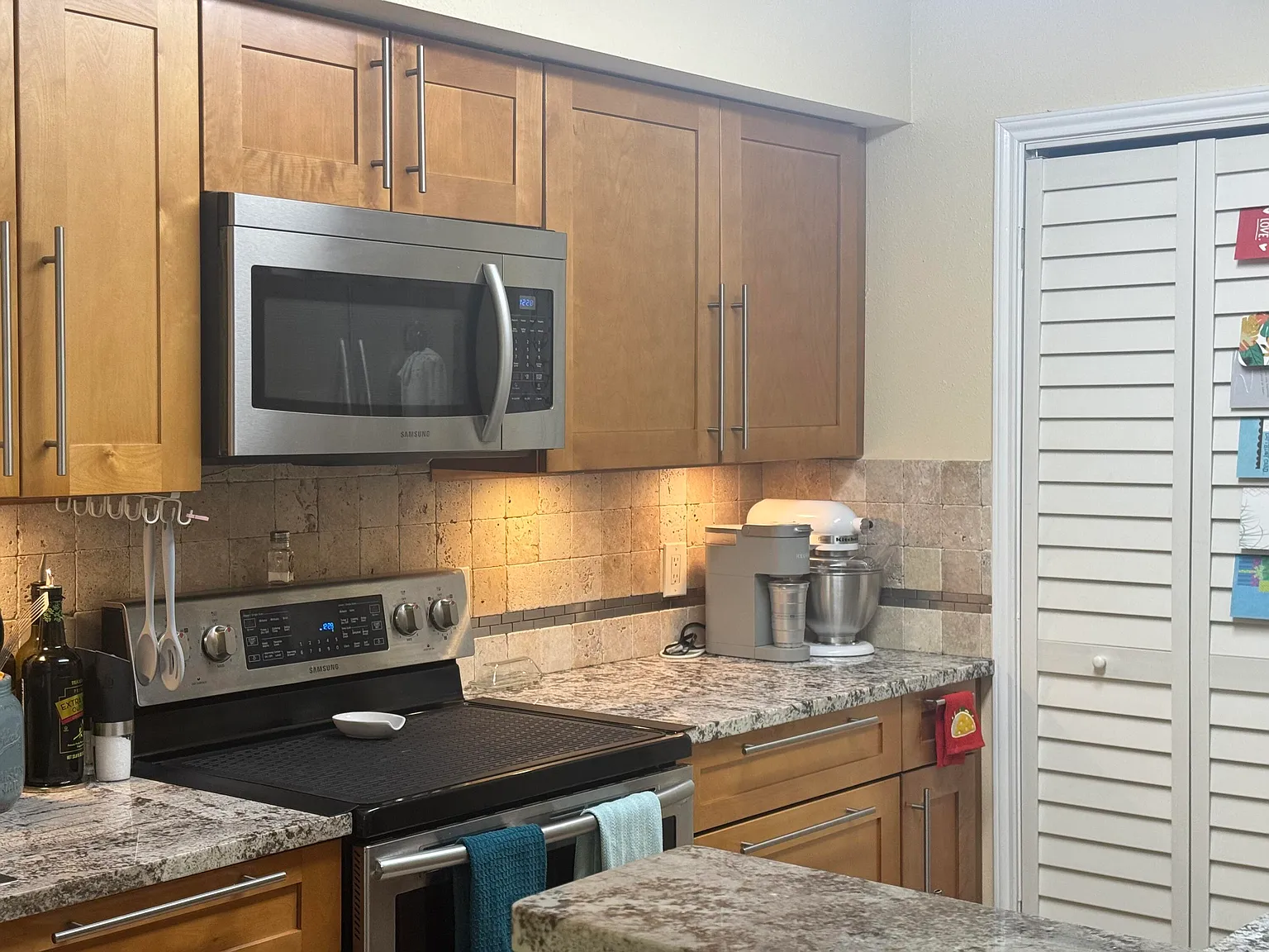 2 bed, 2.0 bath, 1256 sqft, $2,100 — Photo 3
