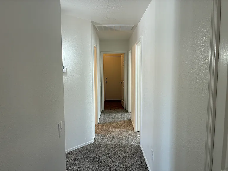 10422 W Windsor Blvd — Photo 19