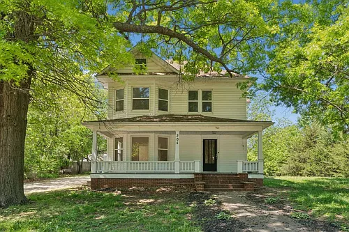 204 S Bury St Photo 1