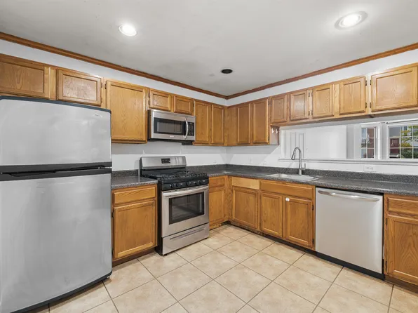 47 Dogwood Street image 10 of 22