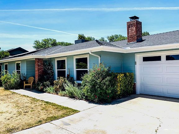 2nd image of 22817 Clover Spring Pl