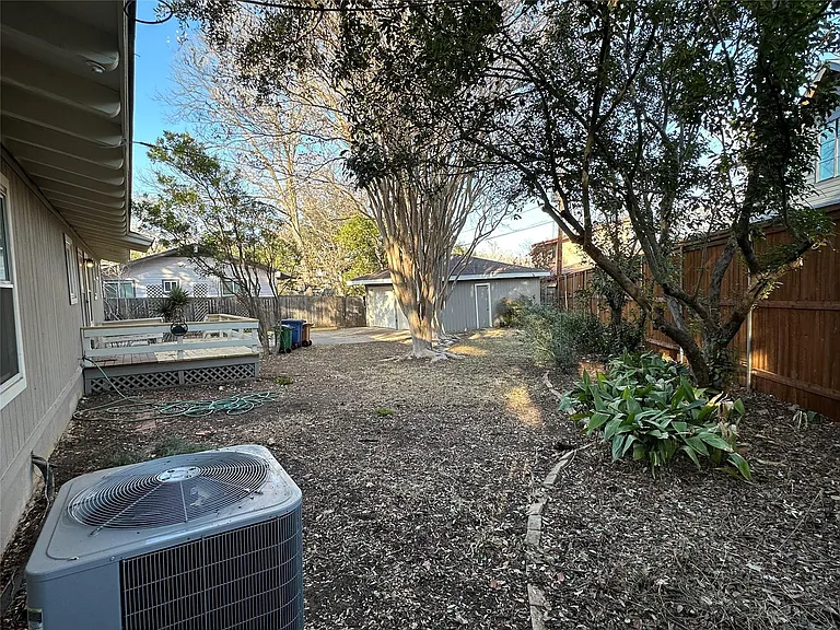 4905 Placid Pl — Photo 32