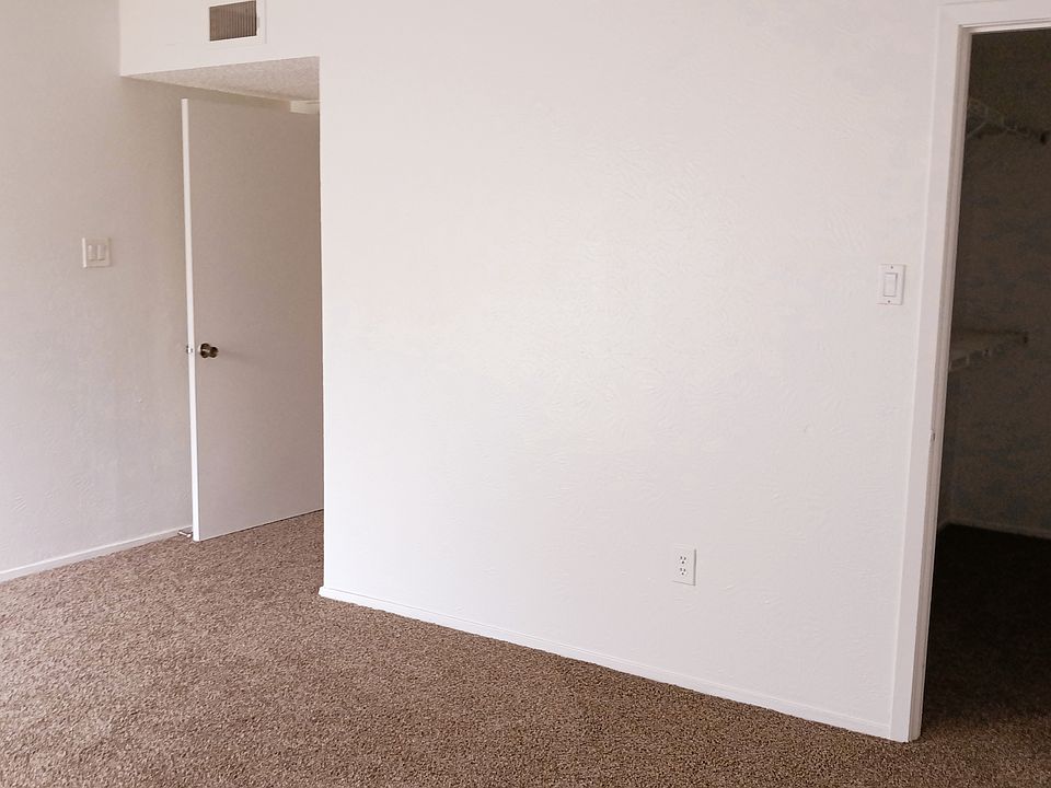 1st image of 12915 Burninglog Ln