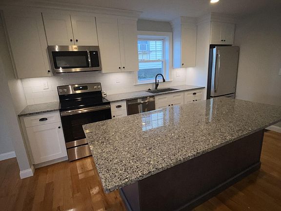 3rd image of 295 Willard St #1-A