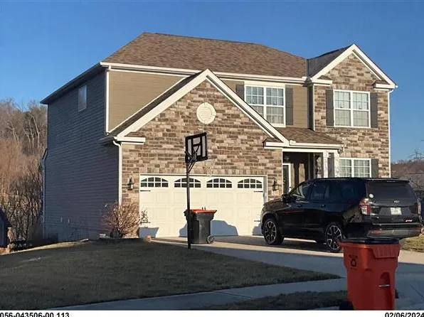235 Crimson Dr, Newark, OH 43055