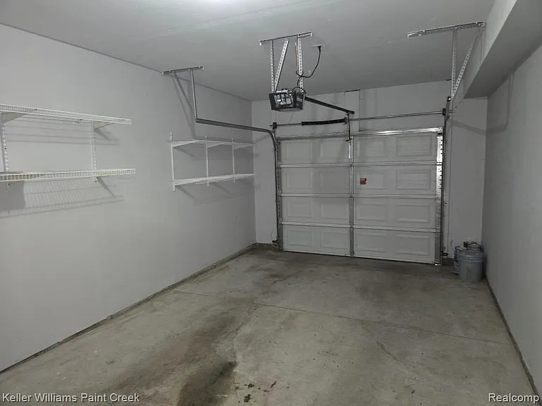 29949 Fox Run Cir — Photo 3