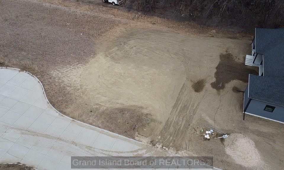2nd image of 503 Lincoln Cir