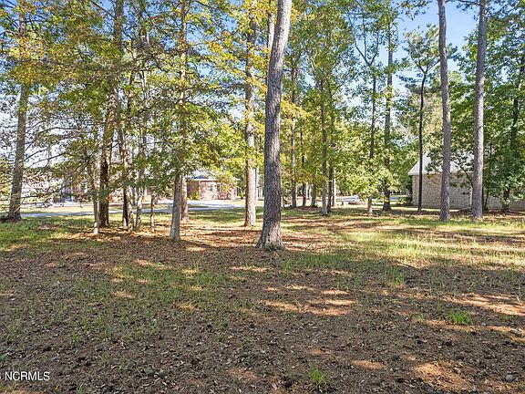 4th image of 2935 E Lakeview Drive SW