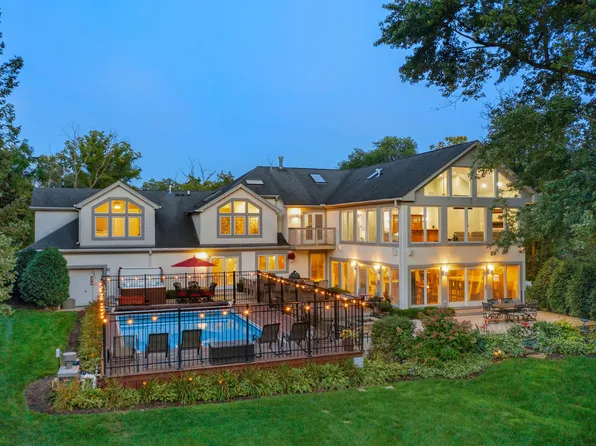 12022 S 93rd Ave, Palos Park, IL 60464