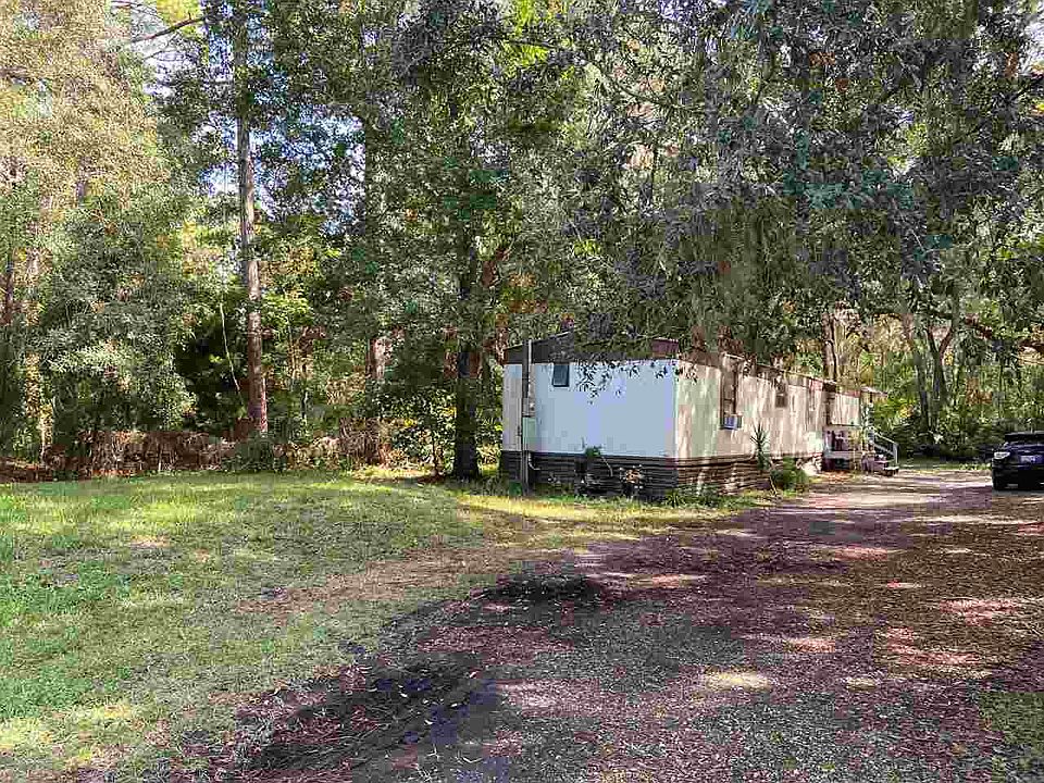 1st image of 349 Lakeshore Dr