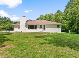 209 Sycamore Dr, Harriman, TN 37748