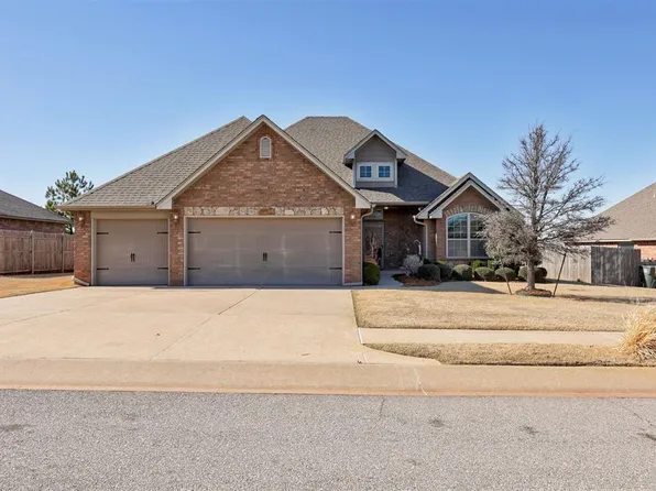 5009 Champlain Pl, Edmond, OK 73025