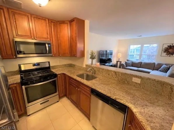 1111 Worthington Ct #1111, Denville, NJ 07834