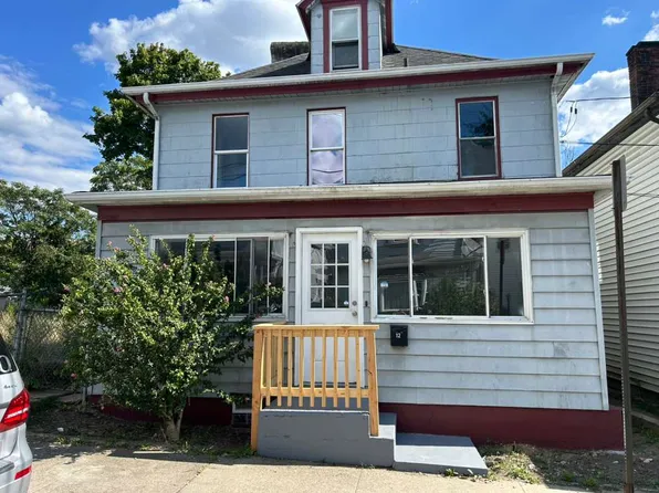 12 Collins Ave, Uniontown, PA 15401