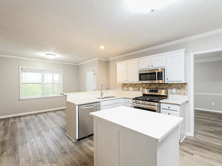 1071 Cedar Bluff Trl SW — Photo 8