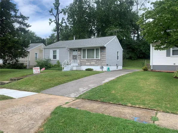 3321 Marmary Ln, Saint Ann, MO 63074