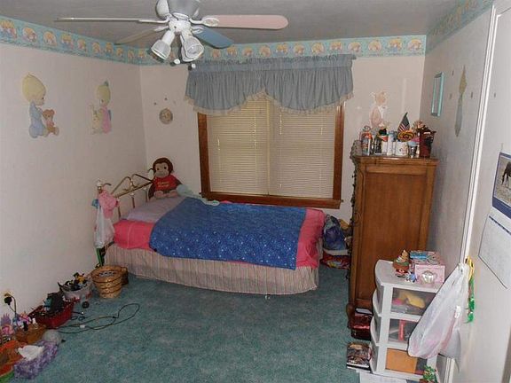 5th image of 16166 Petro Dr