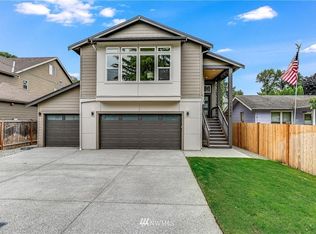 13030 56th Ave S #2, Seattle, WA 98178