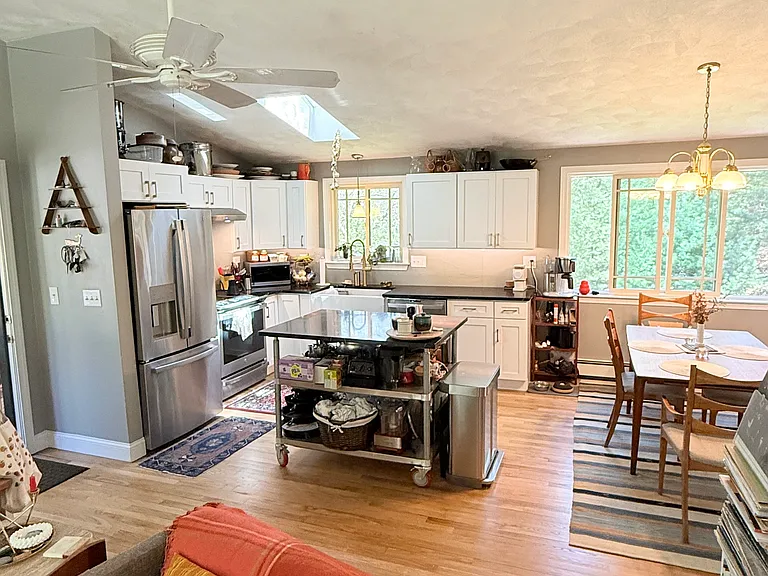 49 Arbutus Trl — Photo 10