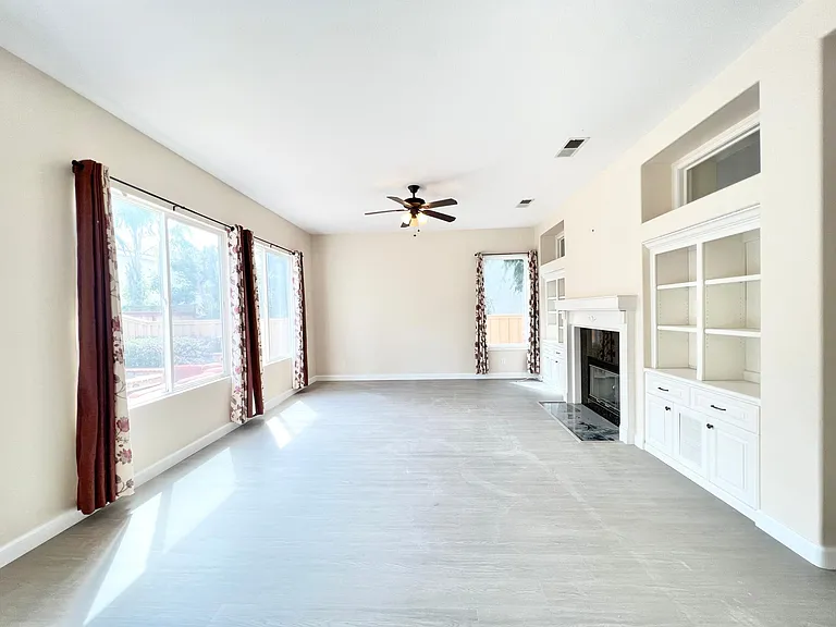 5003 Sterling Grove Ln — Photo 6