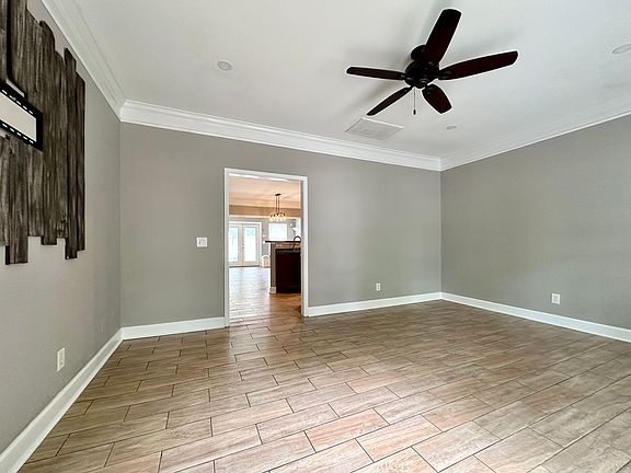 4th image of 7854 Heaton Way