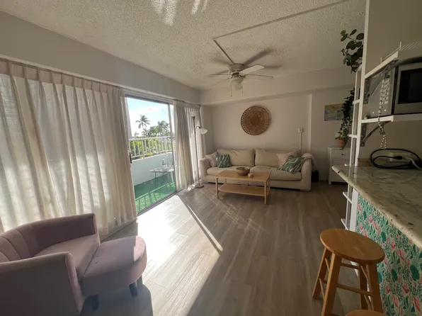 1690 Ala Moana Blvd, Honolulu, HI