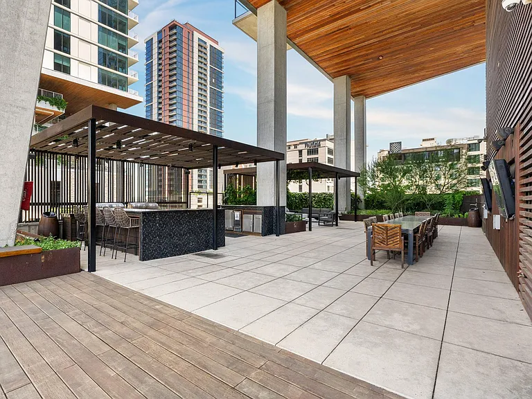 70 Rainey St #1807 — Photo 33