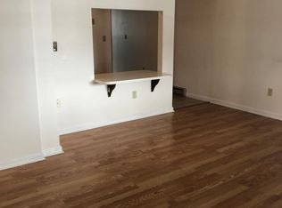 123 W 7th Ave APT 10, Ranson, WV 25438