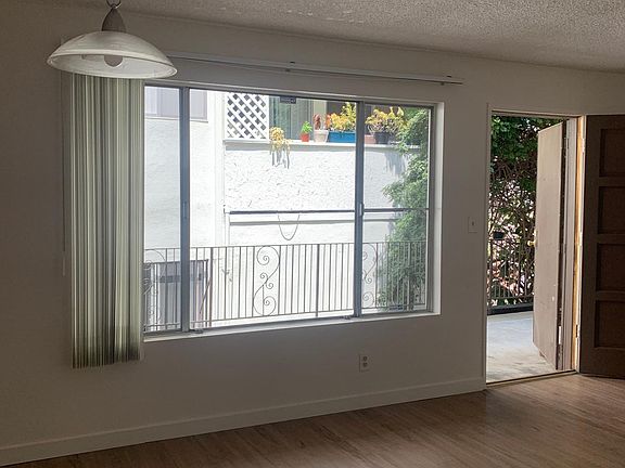 4th image of 2439 4th St Suite 2