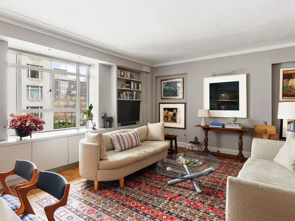 25 Central Park West image 1 of 16