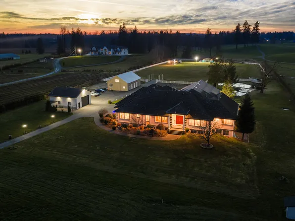 667 248th St, Langley, BC V4W 2C2