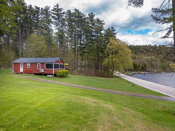 3rd image of 845 Burr Pond Road