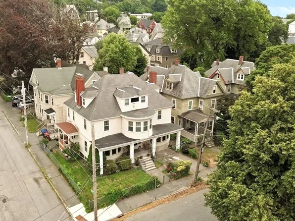 384-386 High St, Lowell, MA 01852
