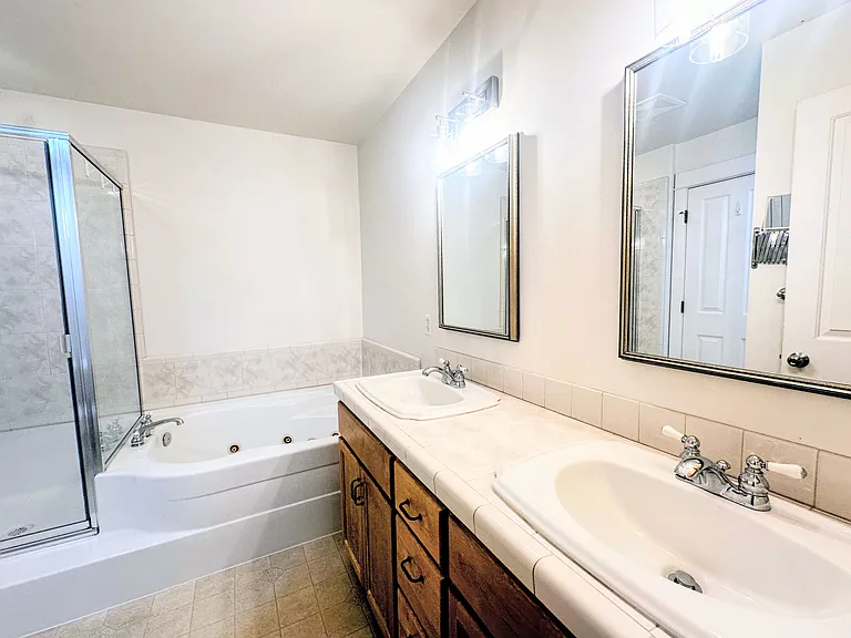 826 Park St — Photo 15