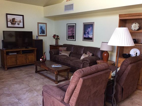 4th image of 6332 N Willowbrook Dr