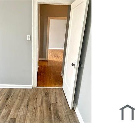 2nd image of 2207 E 70th Pl #3E