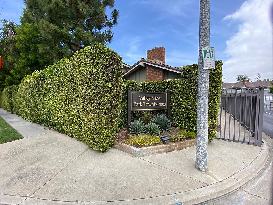 Valley View Park Townhomes - Gated Community