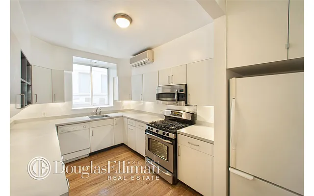 Rented by Douglas Elliman | media 3