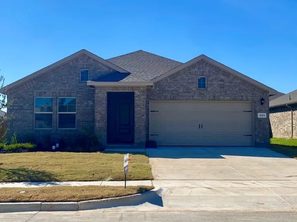 521 Marsh St, Cleburne, TX 76033