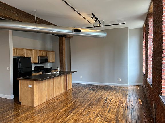 2nd image of 265 N Queen St #101