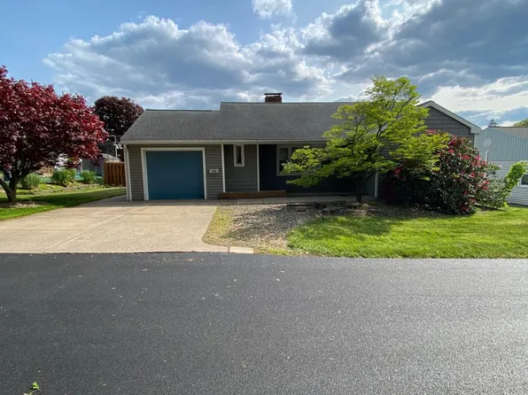 206 Philips St, Philipsburg, PA 16866