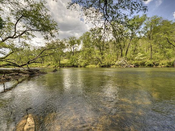 3rd image of 26 Toccoa Preserve Ln