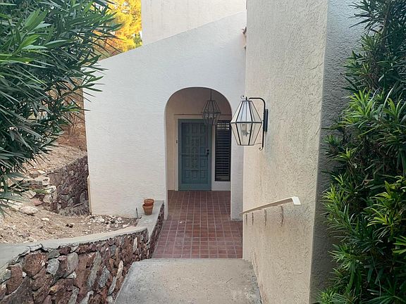 3rd image of 5761 Mira Grande Dr