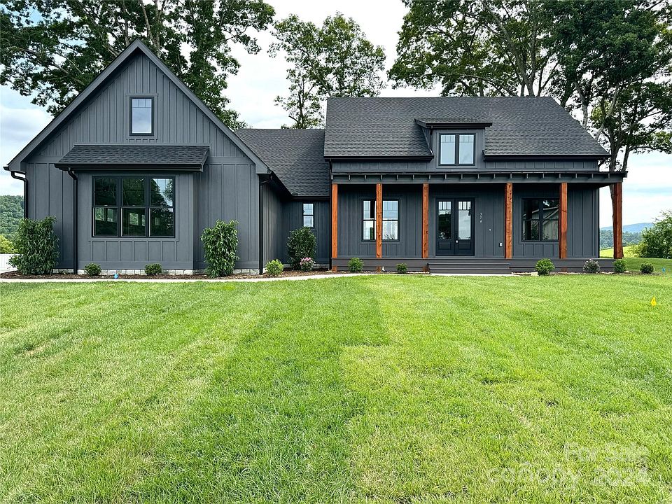 1st image of 374 Mavrick Dr