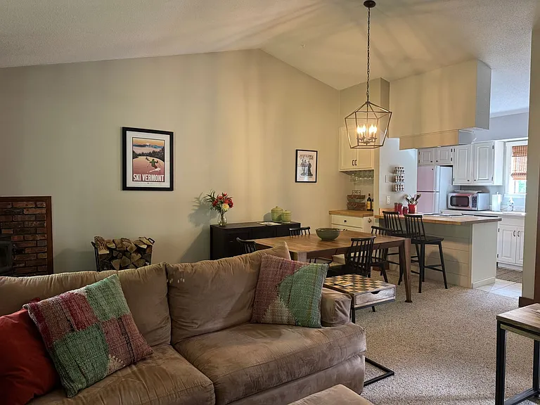 383 Old Quechee Rd #8C — Photo 5