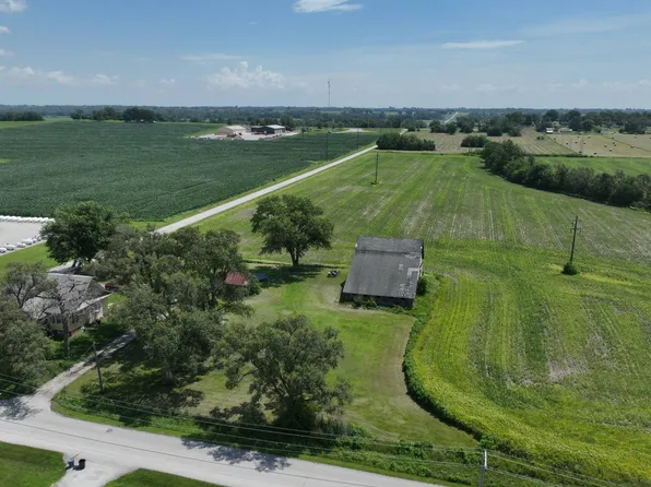 3930 Pleasant Pl, Trenton, MO 64683