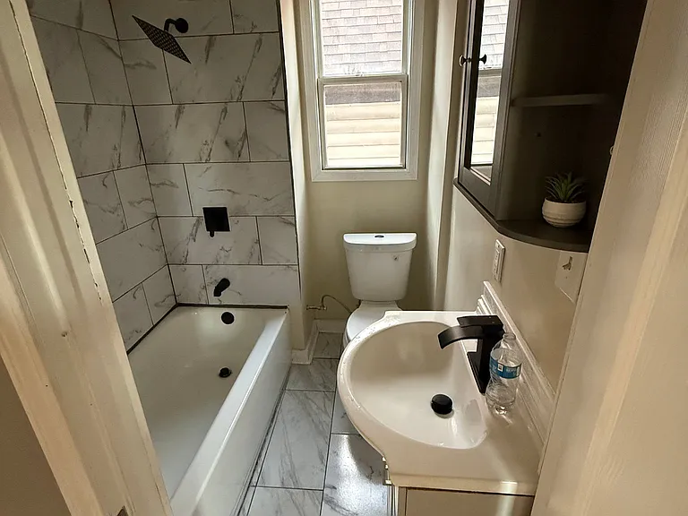 3906 Catalpa St #2 — Photo 3